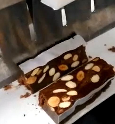 Máy cắt bánh, kẹo NUOGAT