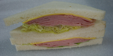 Máy cắt bánh Sandwich tam giác